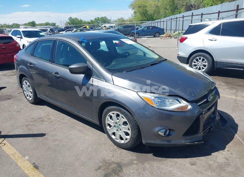2012 Ford Focus SE (VIN 1FAHP3F21CL328304) main photo