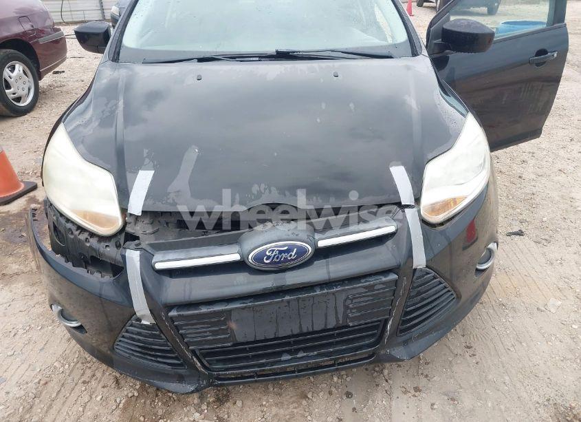 Photo 6 of 2012 Ford Focus SE (VIN 1FAHP3F21CL360508)