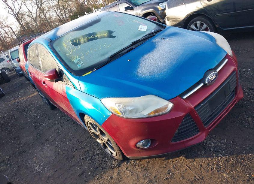 2012 Ford Focus SE (VIN 1FAHP3F21CL406063) main photo