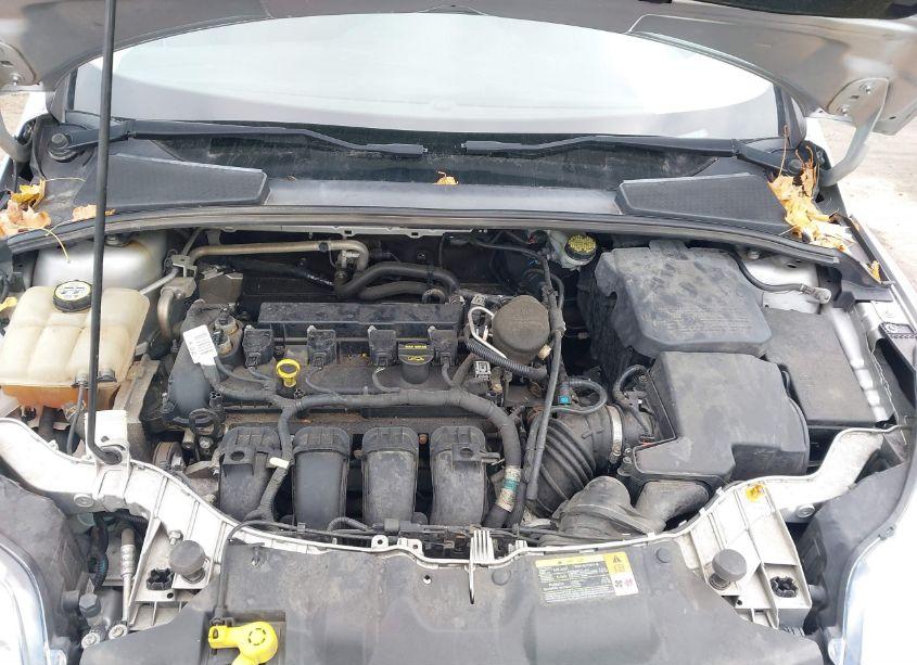 Photo 10 of 2012 Ford Focus SE (VIN 1FAHP3F21CL446918)