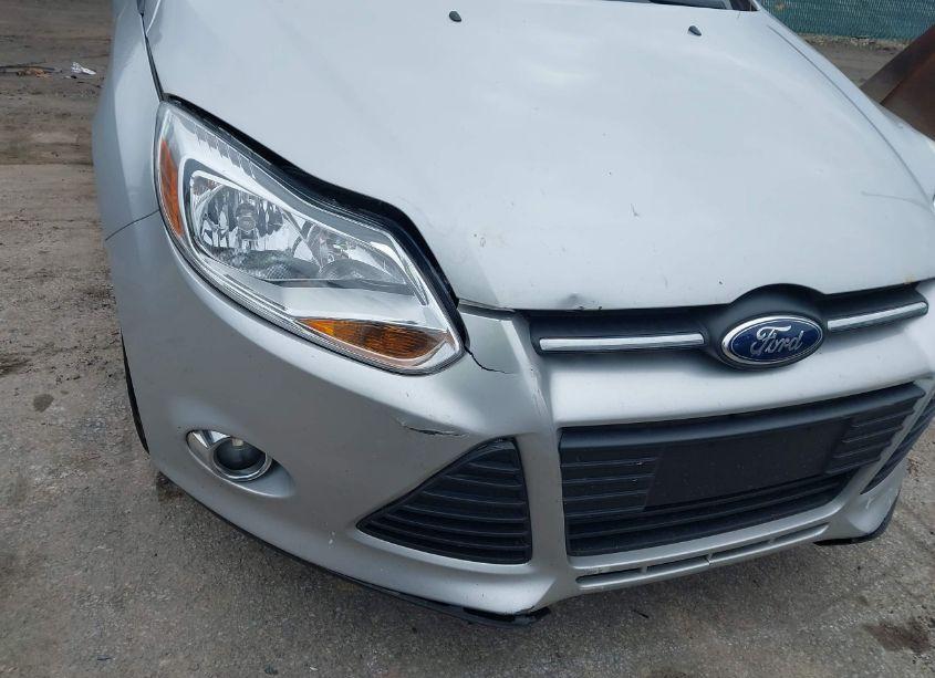Photo 6 of 2012 Ford Focus SE (VIN 1FAHP3F21CL446918)