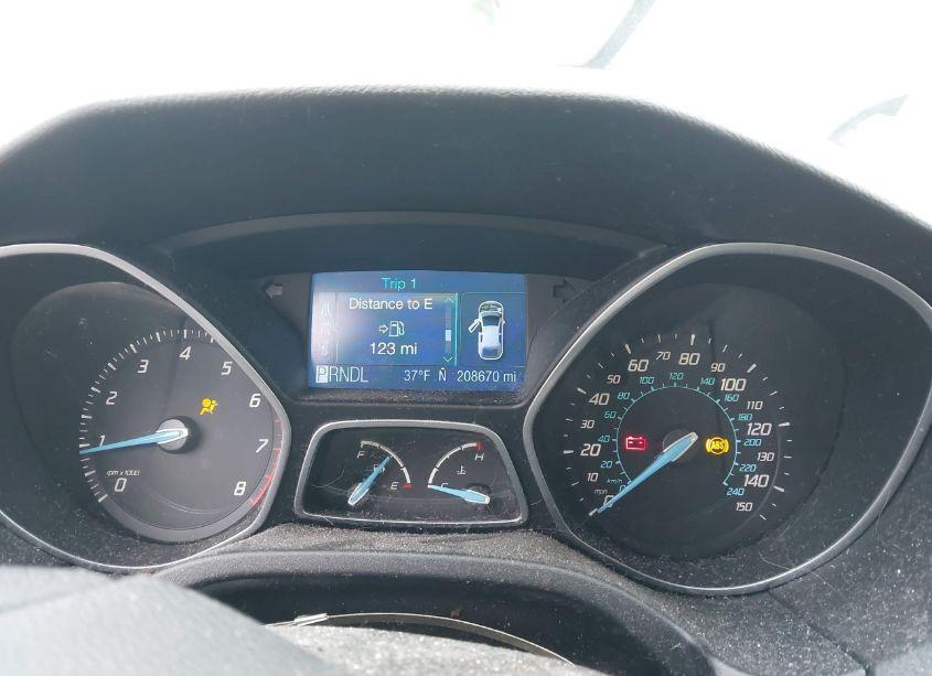 Photo 7 of 2012 Ford Focus SE (VIN 1FAHP3F21CL446918)