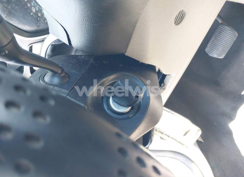 Photo 11 of 2012 Ford Focus SE (VIN 1FAHP3F21CL449964)