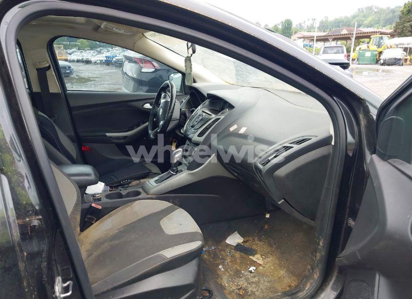 Photo 5 of 2012 Ford Focus SE (VIN 1FAHP3F21CL460902)