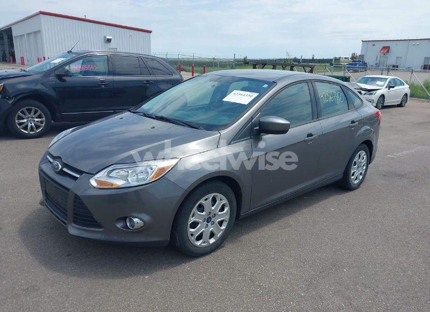 Photo 2 of 2012 Ford Focus SE (VIN 1FAHP3F21CL463413)