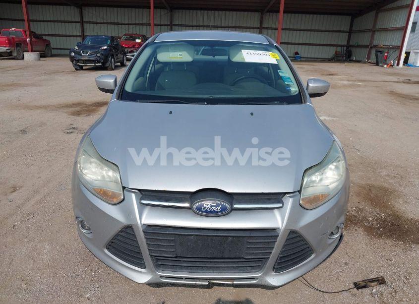 Photo 12 of 2012 Ford Focus SE (VIN 1FAHP3F22CL115653)