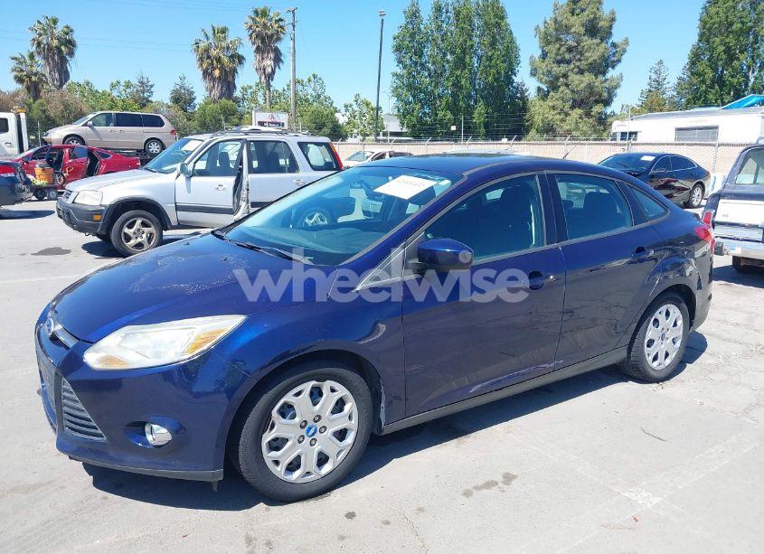 Photo 6 of 2012 Ford Focus SE (VIN 1FAHP3F22CL122800)