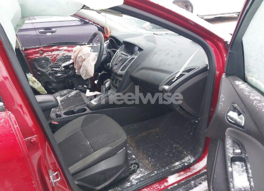 Photo 5 of 2012 Ford Focus SE (VIN 1FAHP3F22CL125261)