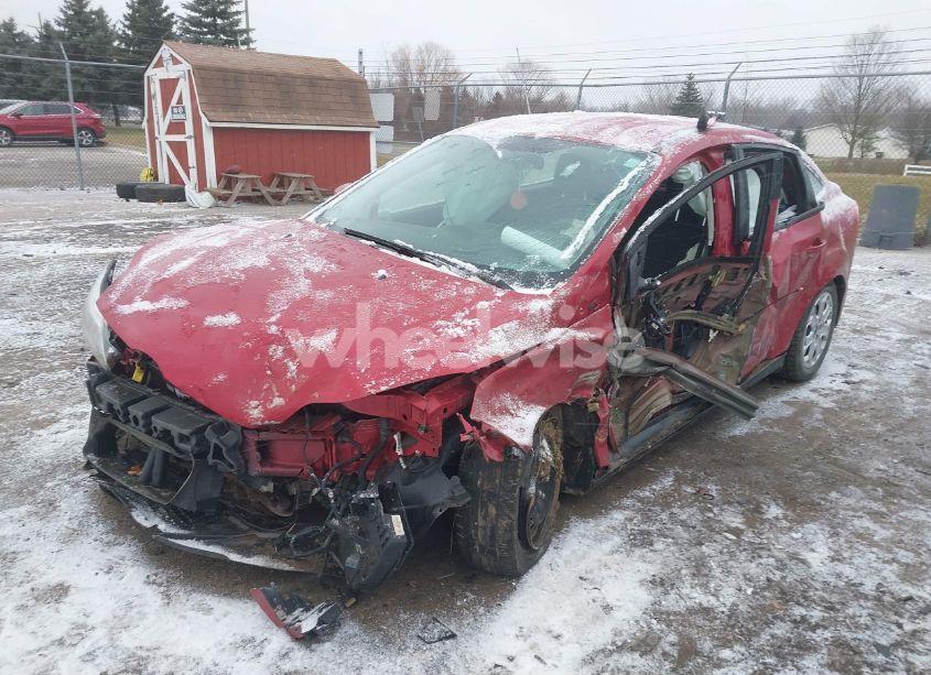 Photo 6 of 2012 Ford Focus SE (VIN 1FAHP3F22CL125261)