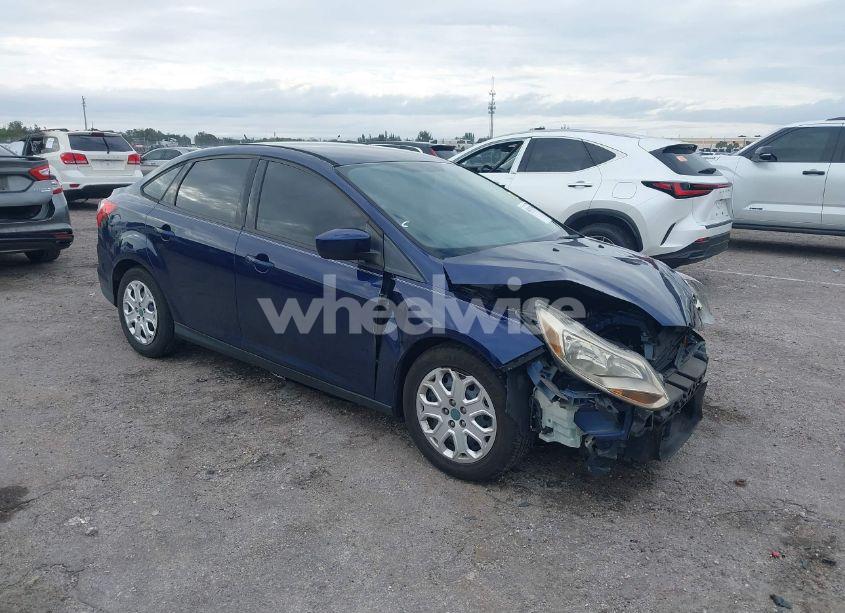 2012 Ford Focus SE (VIN 1FAHP3F22CL148376) main photo
