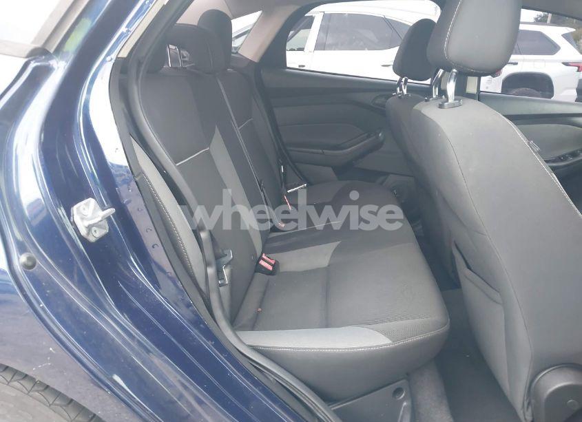 Photo 8 of 2012 Ford Focus SE (VIN 1FAHP3F22CL148376)