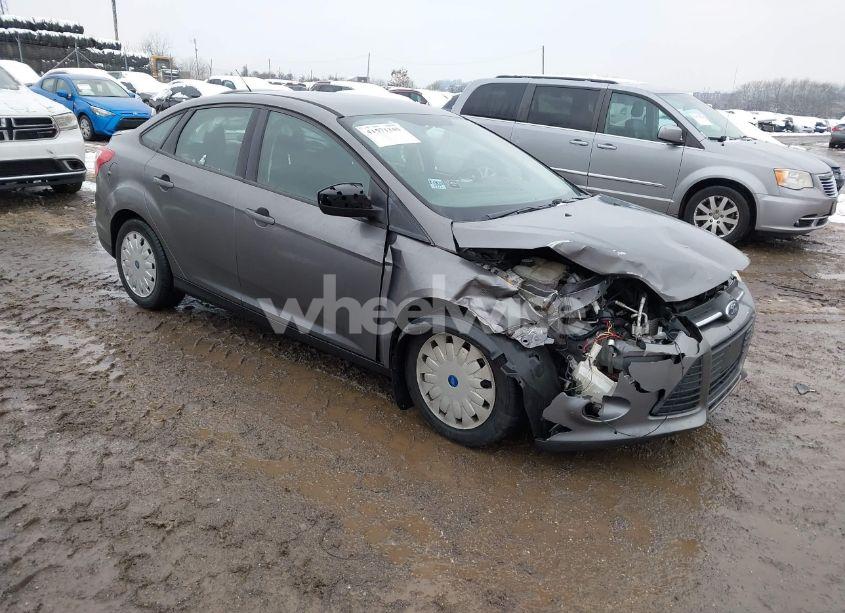 2012 Ford Focus SE (VIN 1FAHP3F22CL149866) main photo