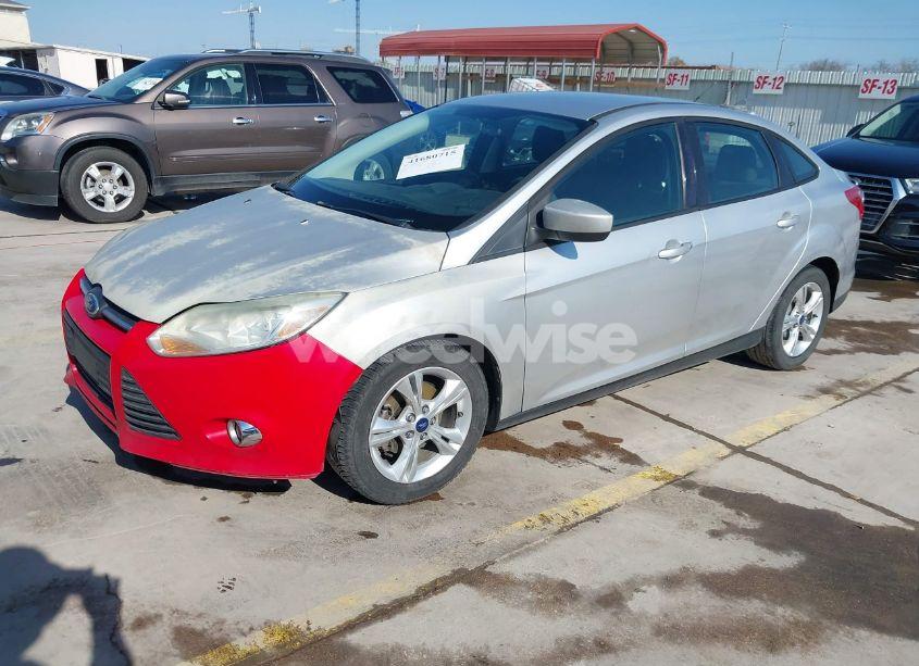 Photo 2 of 2012 Ford Focus SE (VIN 1FAHP3F22CL207300)