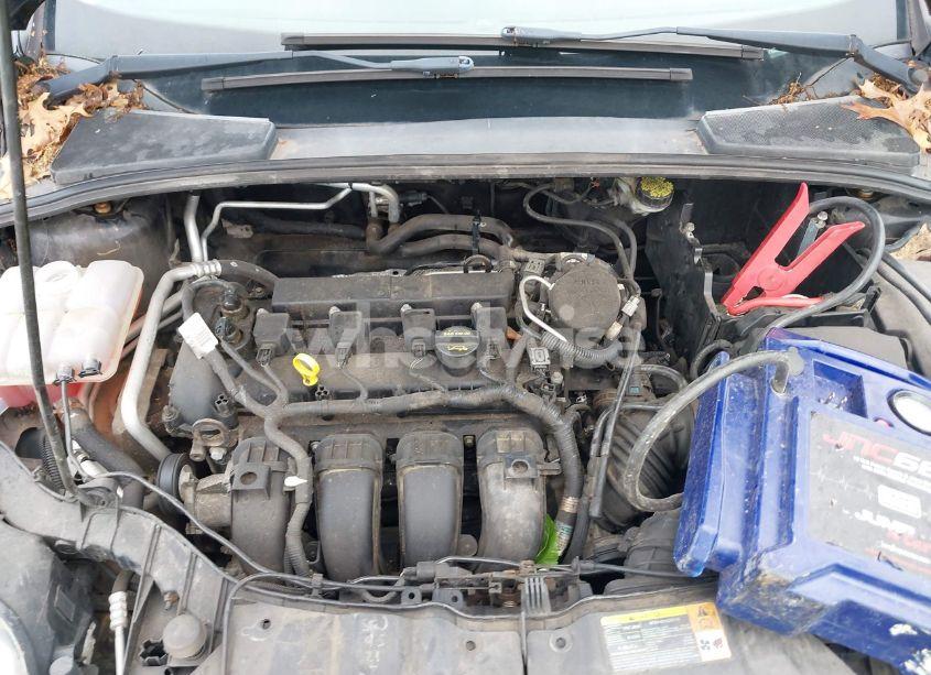 Photo 10 of 2012 Ford Focus SE (VIN 1FAHP3F22CL249739)