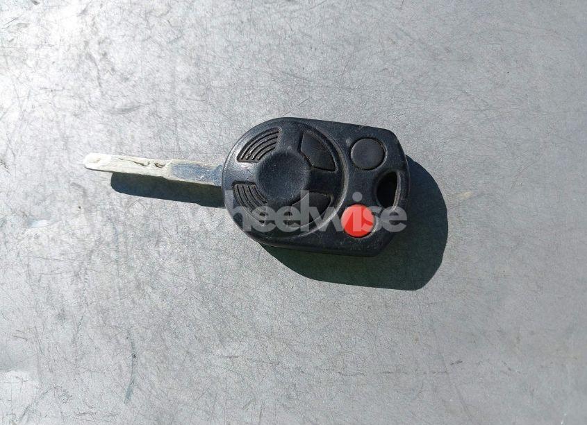 Photo 11 of 2012 Ford Focus SE (VIN 1FAHP3F22CL273216)