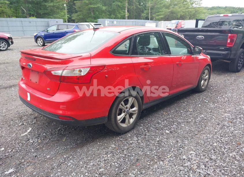 Photo 4 of 2012 Ford Focus SE (VIN 1FAHP3F22CL286953)