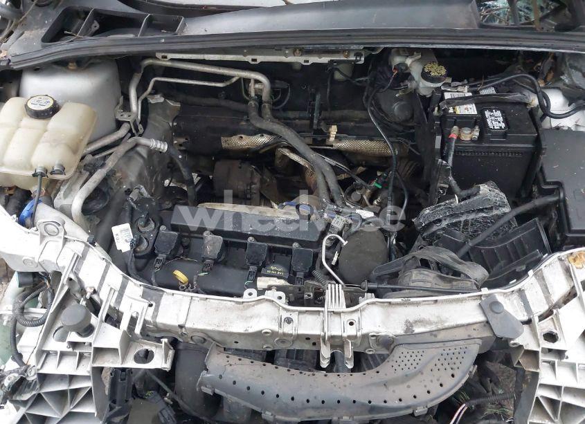 Photo 10 of 2012 Ford Focus SE (VIN 1FAHP3F22CL303458)