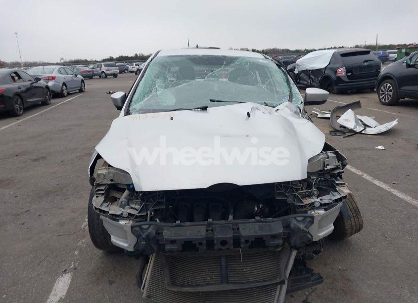 Photo 11 of 2012 Ford Focus SE (VIN 1FAHP3F22CL303458)