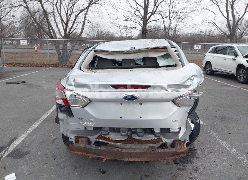 Photo 15 of 2012 Ford Focus SE (VIN 1FAHP3F22CL303458)