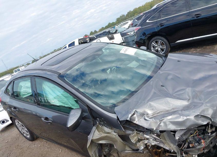 Photo 13 of 2012 Ford Focus SE (VIN 1FAHP3F22CL413510)