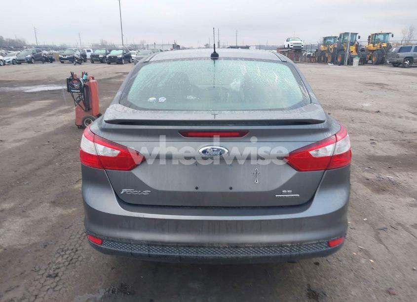 Photo 17 of 2012 Ford Focus SE (VIN 1FAHP3F22CL414740)