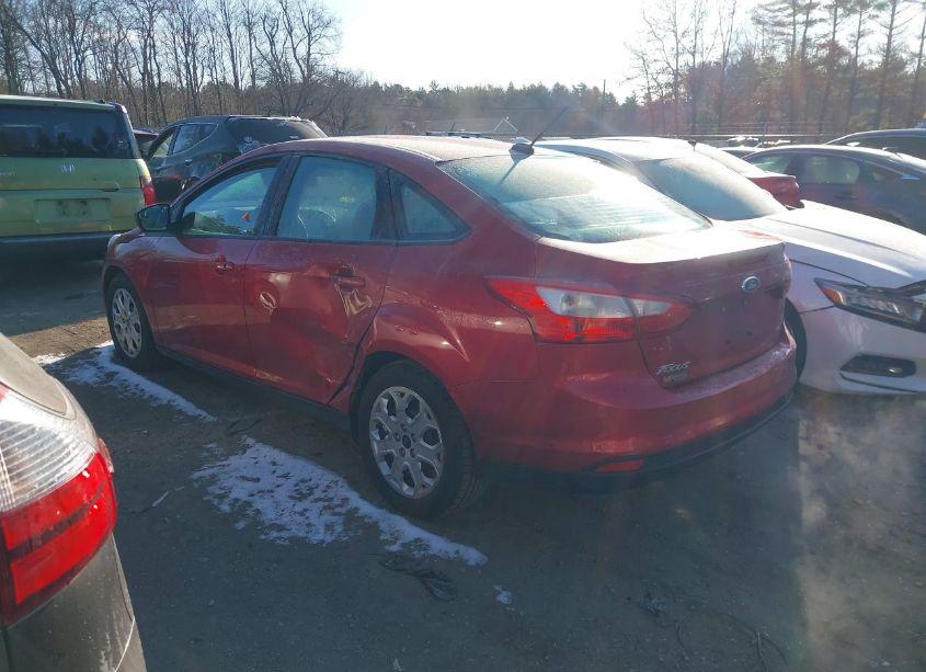Photo 3 of 2012 Ford Focus SE (VIN 1FAHP3F22CL432235)