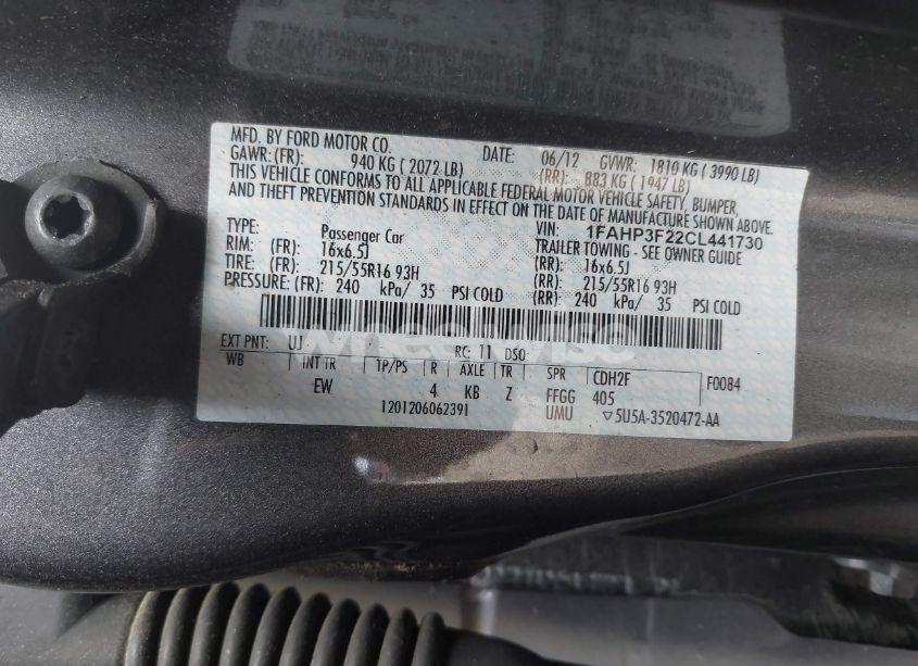 Photo 9 of 2012 Ford Focus SE (VIN 1FAHP3F22CL441730)