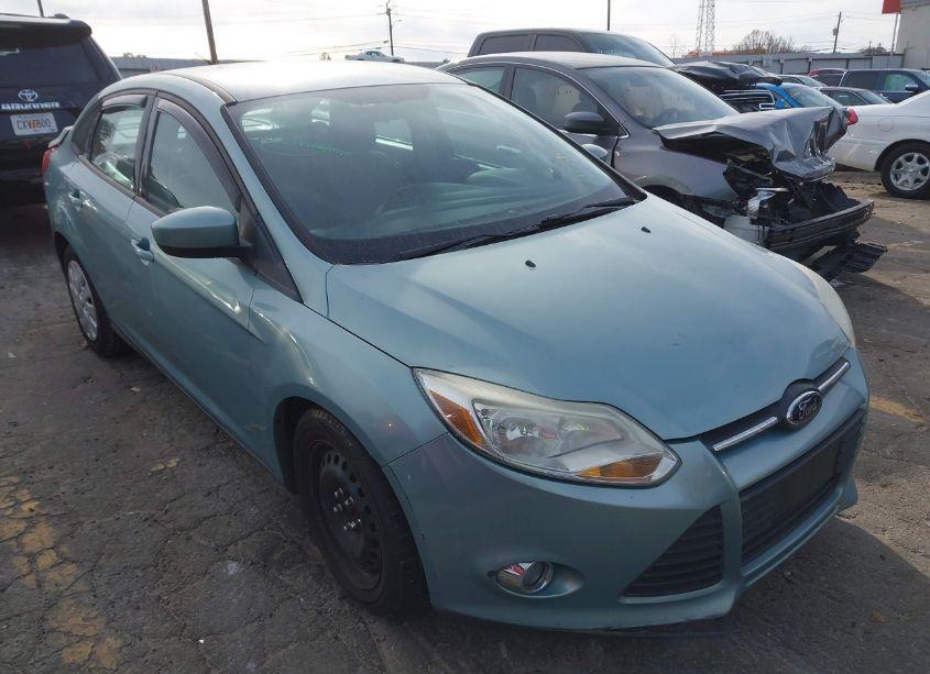 2012 Ford Focus SE (VIN 1FAHP3F22CL447043) main photo