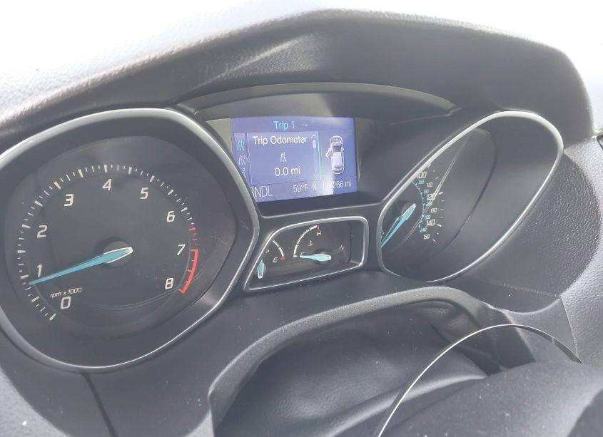 Photo 7 of 2012 Ford Focus SE (VIN 1FAHP3F22CL447043)