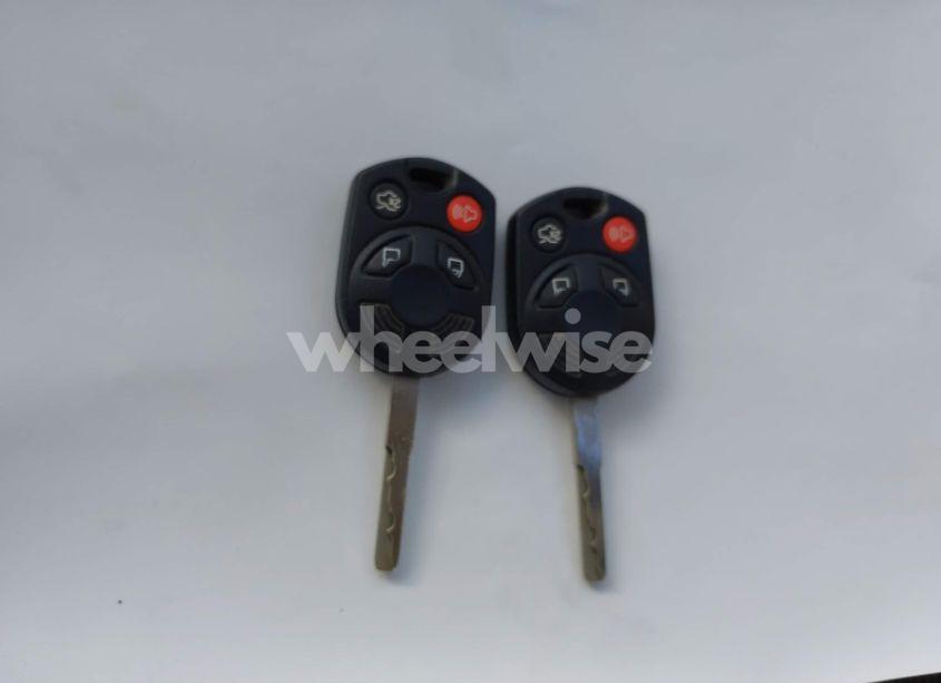 Photo 11 of 2012 Ford Focus SE (VIN 1FAHP3F22CL449231)