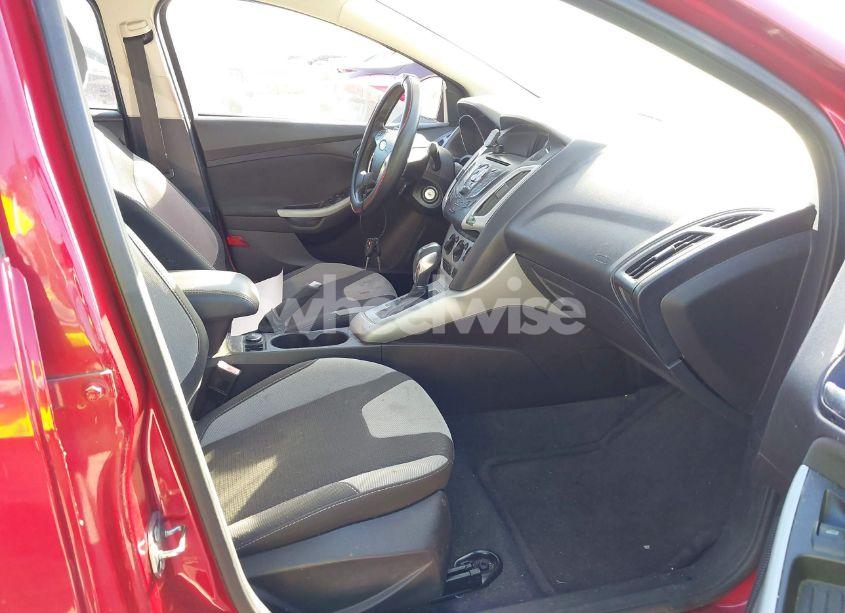 Photo 5 of 2012 Ford Focus SE (VIN 1FAHP3F22CL449231)