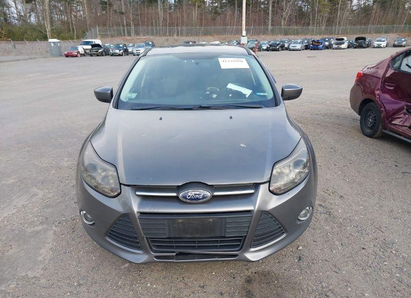 Photo 12 of 2012 Ford Focus SE (VIN 1FAHP3F23CL103933)