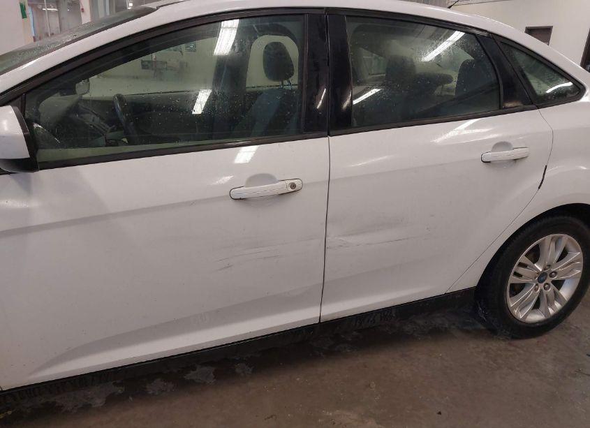 Photo 6 of 2012 Ford Focus SE (VIN 1FAHP3F23CL115368)