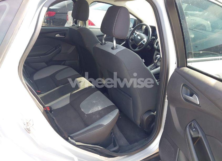 Photo 8 of 2012 Ford Focus SE (VIN 1FAHP3F23CL153957)