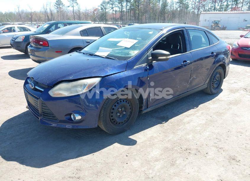 Photo 2 of 2012 Ford Focus SE (VIN 1FAHP3F23CL157684)