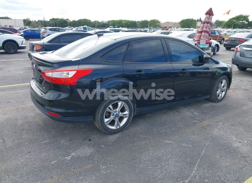 Photo 4 of 2012 Ford Focus SE (VIN 1FAHP3F23CL166594)