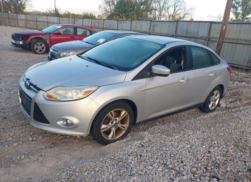 Photo 2 of 2012 Ford Focus SE (VIN 1FAHP3F23CL167115)