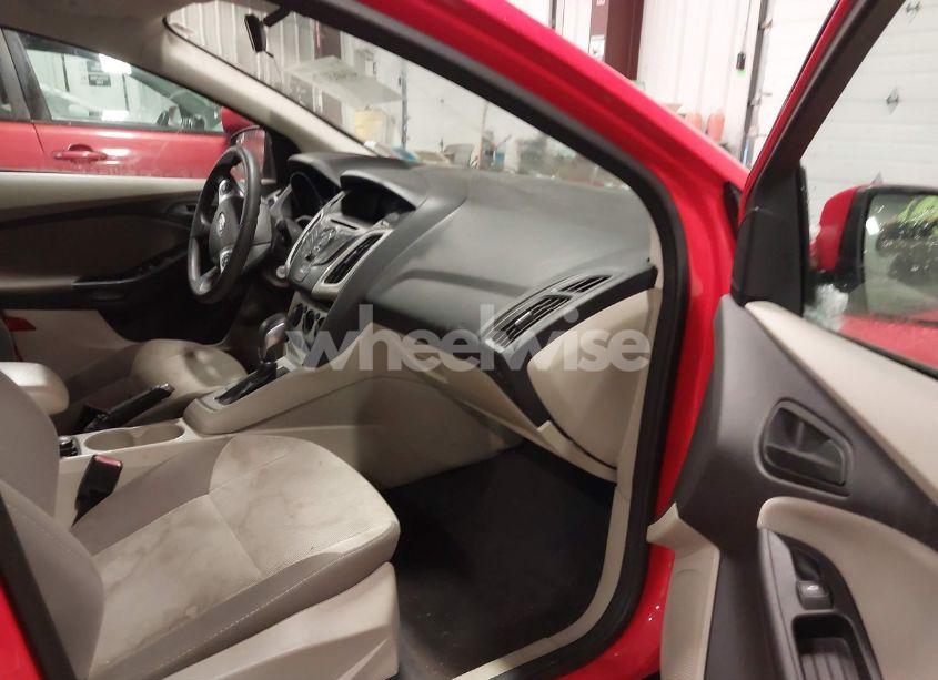 Photo 5 of 2012 Ford Focus SE (VIN 1FAHP3F23CL225806)