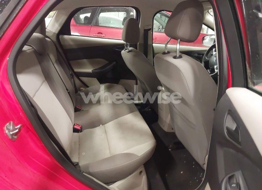 Photo 8 of 2012 Ford Focus SE (VIN 1FAHP3F23CL225806)