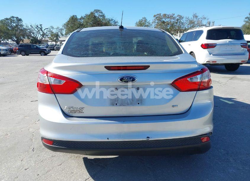 Photo 16 of 2012 Ford Focus SE (VIN 1FAHP3F23CL265724)