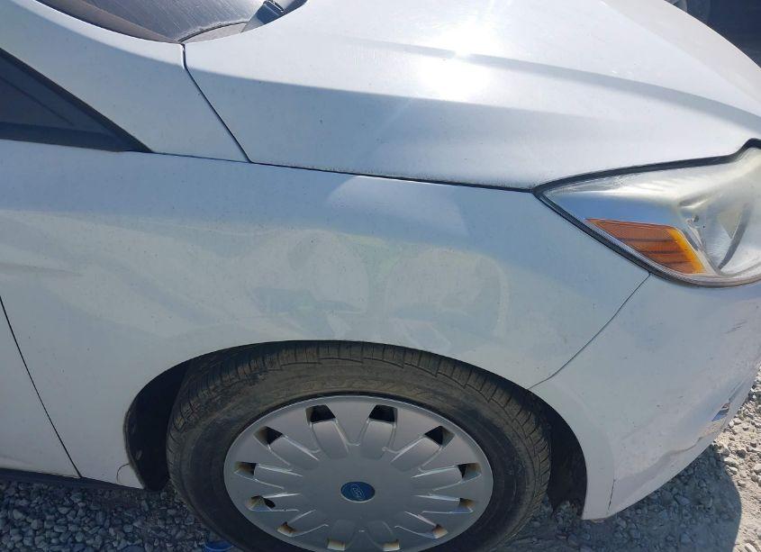 Photo 6 of 2012 Ford Focus SE (VIN 1FAHP3F23CL277663)