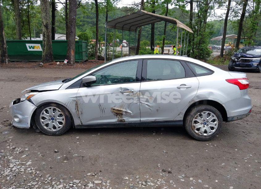 Photo 15 of 2012 Ford Focus SE (VIN 1FAHP3F23CL299176)