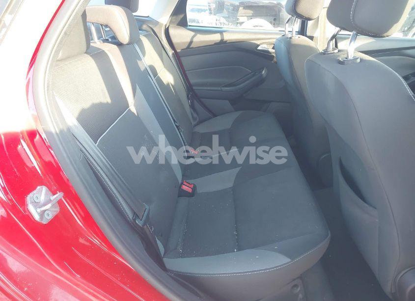 Photo 8 of 2012 Ford Focus SE (VIN 1FAHP3F23CL304344)