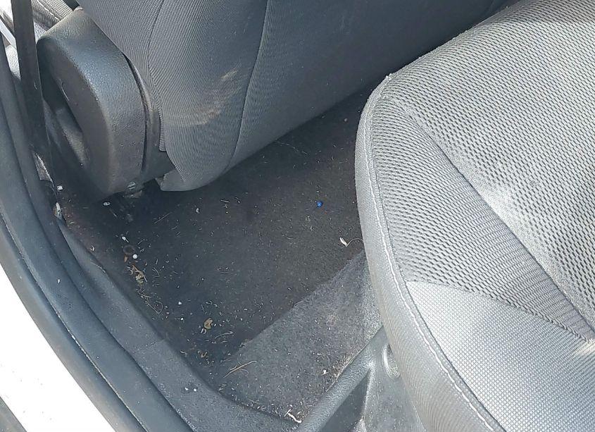 Photo 13 of 2012 Ford Focus SE (VIN 1FAHP3F23CL331995)