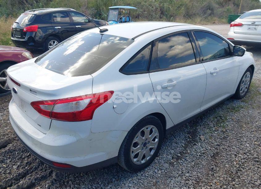 Photo 4 of 2012 Ford Focus SE (VIN 1FAHP3F23CL331995)