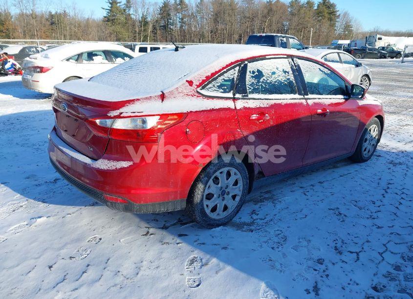 Photo 4 of 2012 Ford Focus SE (VIN 1FAHP3F23CL335402)