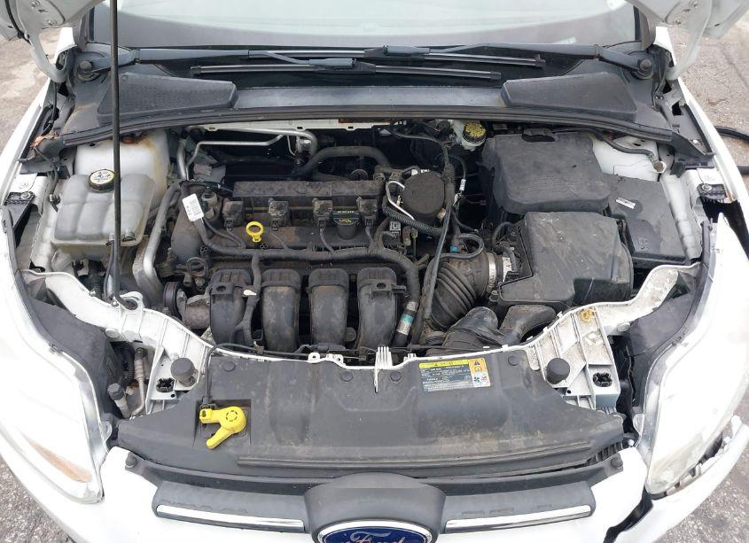 Photo 10 of 2012 Ford Focus SE (VIN 1FAHP3F23CL341023)