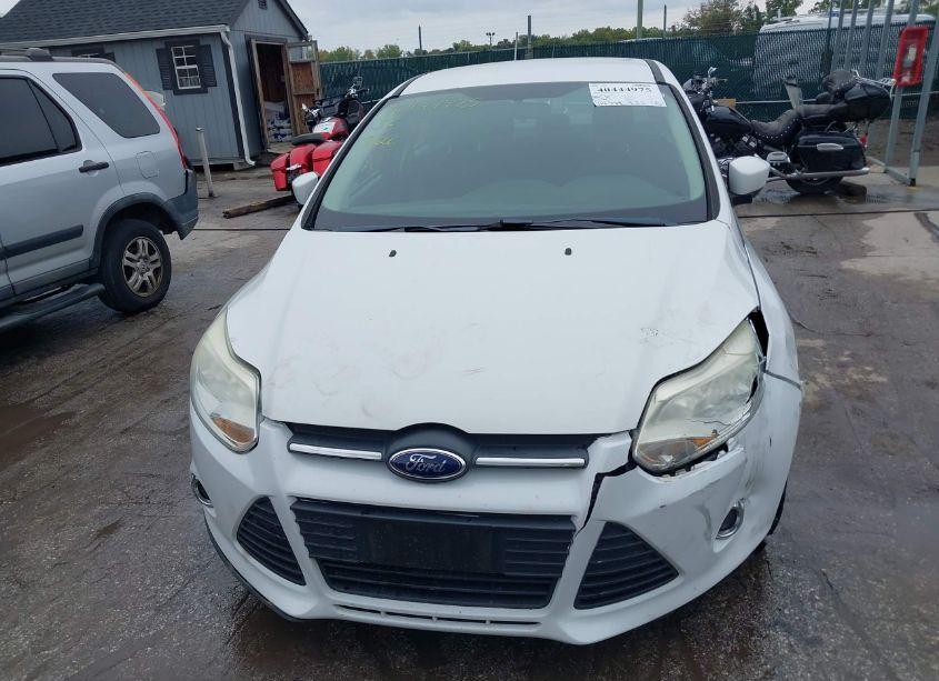 Photo 12 of 2012 Ford Focus SE (VIN 1FAHP3F23CL341023)