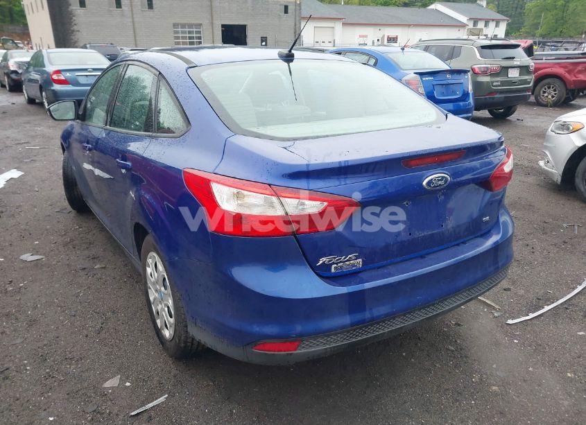 Photo 3 of 2012 Ford Focus SE (VIN 1FAHP3F23CL345654)