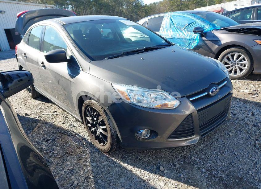2012 Ford Focus SE (VIN 1FAHP3F23CL389864) main photo
